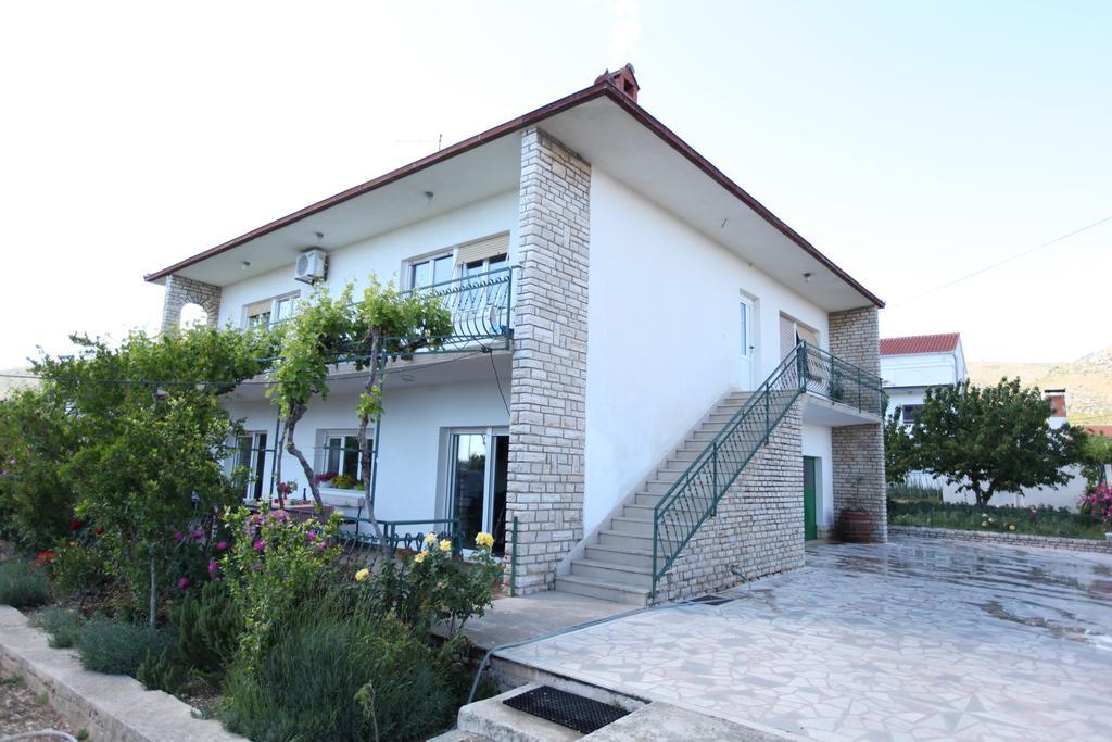 Apartment Marin Donji Seget Exterior photo