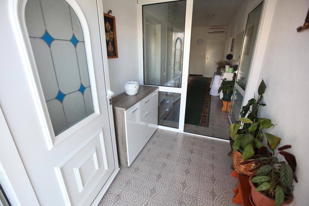 Apartment Marin Donji Seget Exterior photo