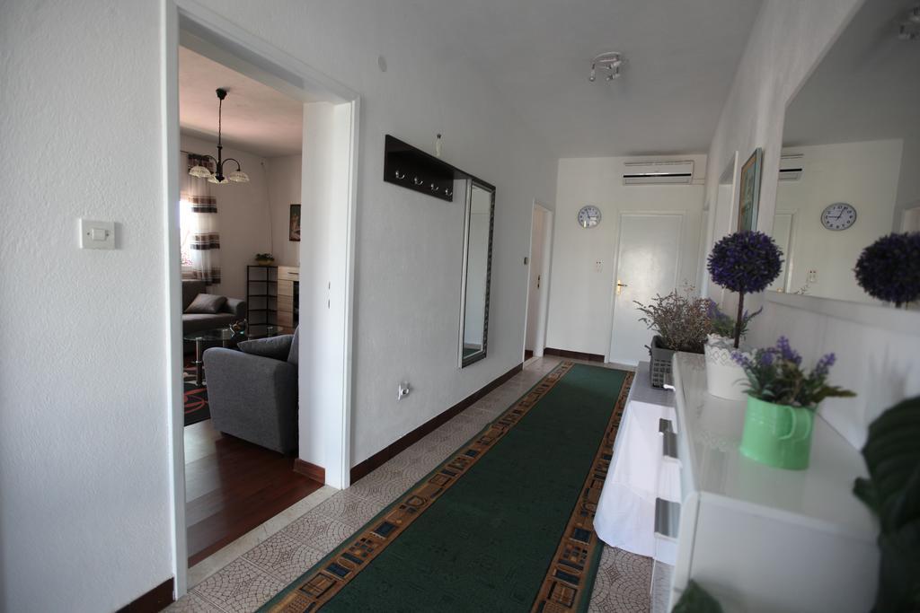 Apartment Marin Donji Seget Exterior photo