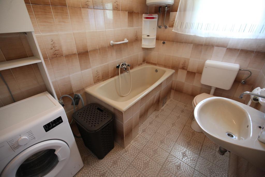 Apartment Marin Donji Seget Exterior photo