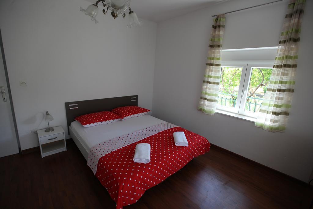Apartment Marin Donji Seget Exterior photo
